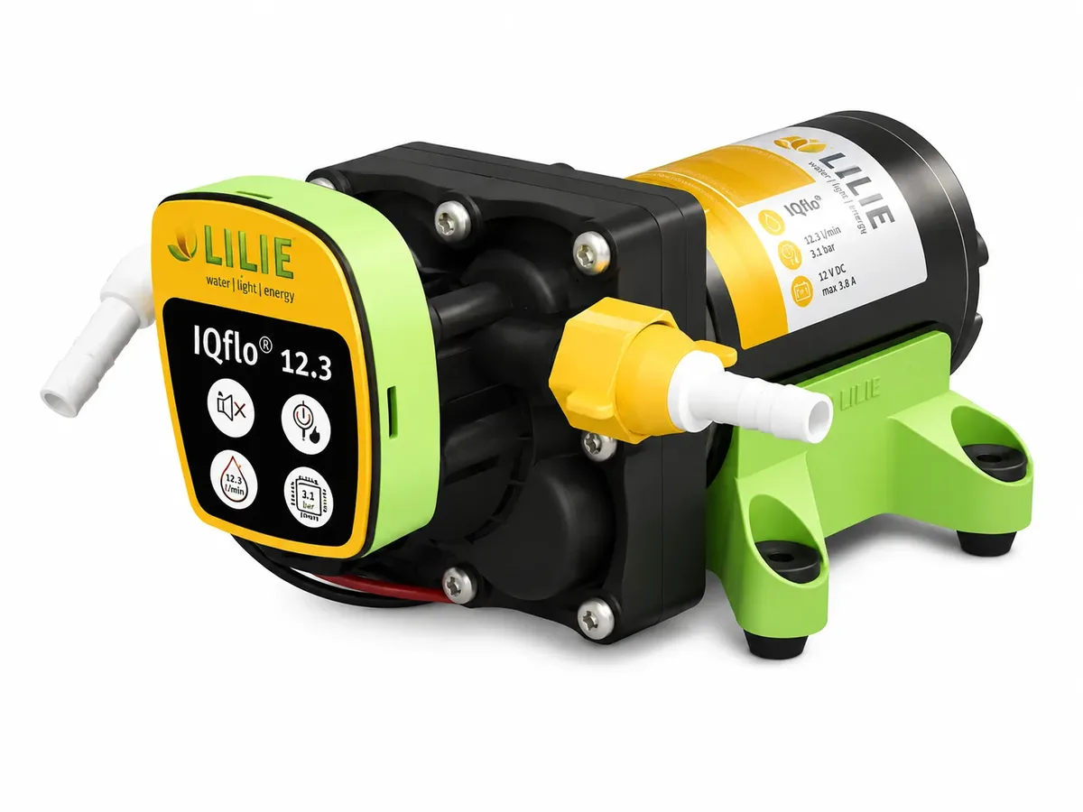Lilie IQflow 12.3 — four-chamber pump with flow sensor