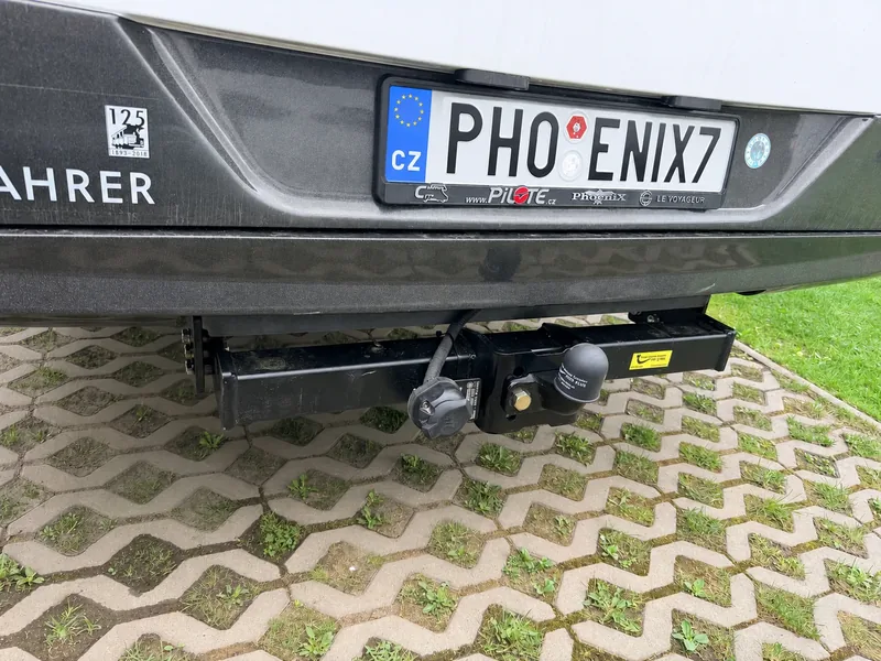 Phoenix 8200 BML — Anhängerkupplung mit Festkugeler